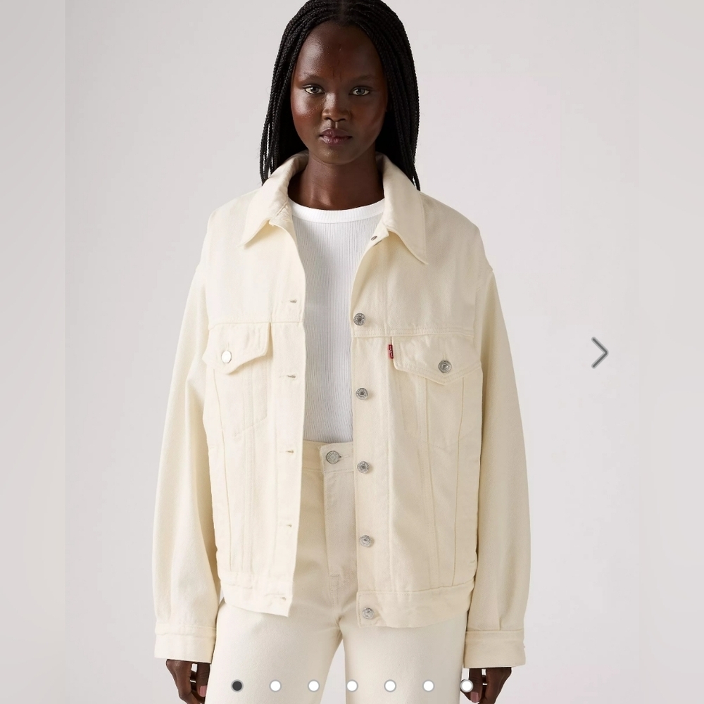 Levi's Cream Denim Jacket Size Medium